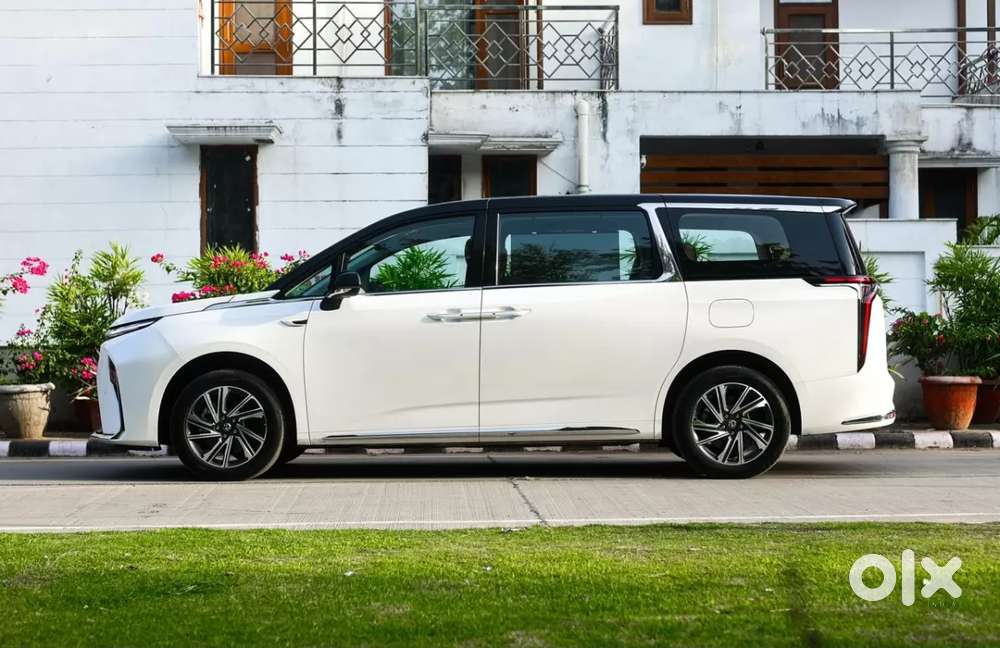 Mg M9 Ev, 2025, Electric