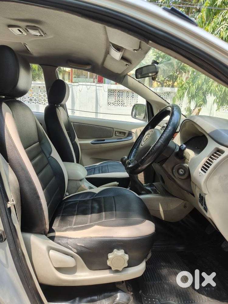 Toyota Innova 2009-2011 2.0 Vx 8 Str, 2010, Diesel