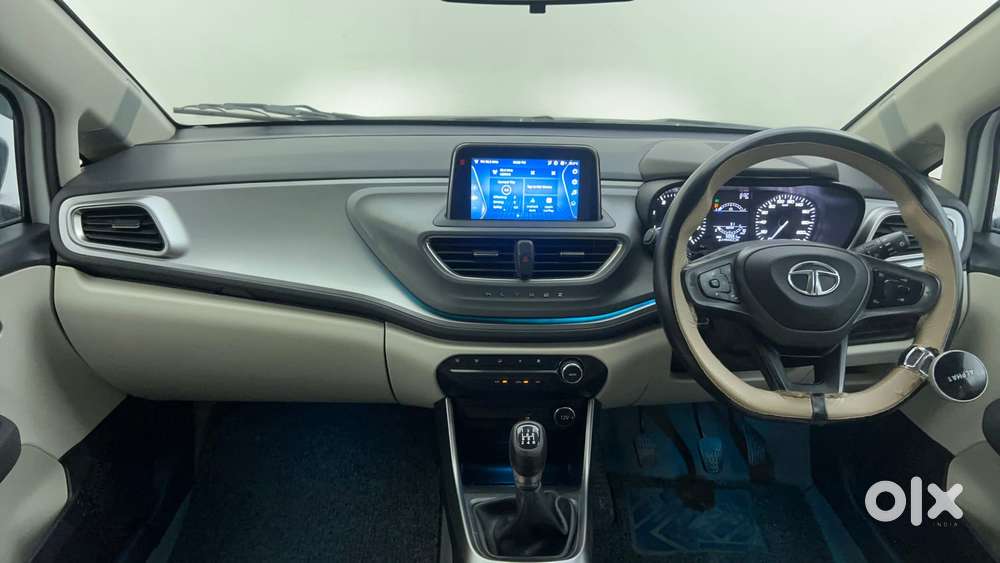 Tata Altroz Xz, 2022, Petrol