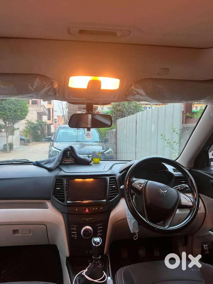 Mahindra Xuv300 W6, 2023, Petrol