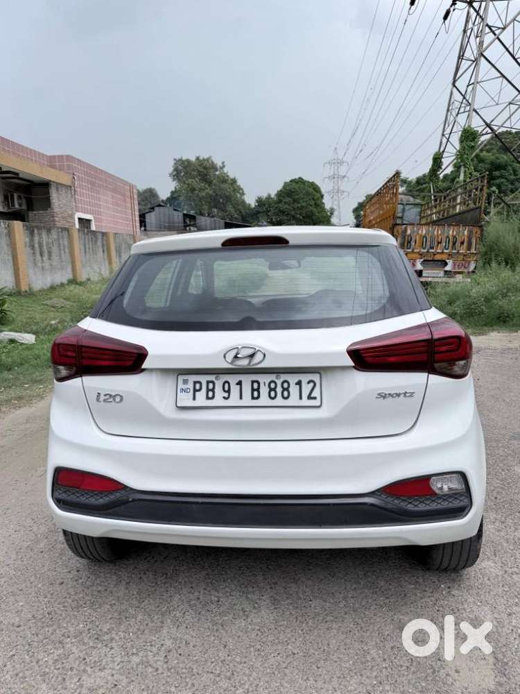Hyundai I20 Sportz 1.2 Bs-iv, 2018, Petrol