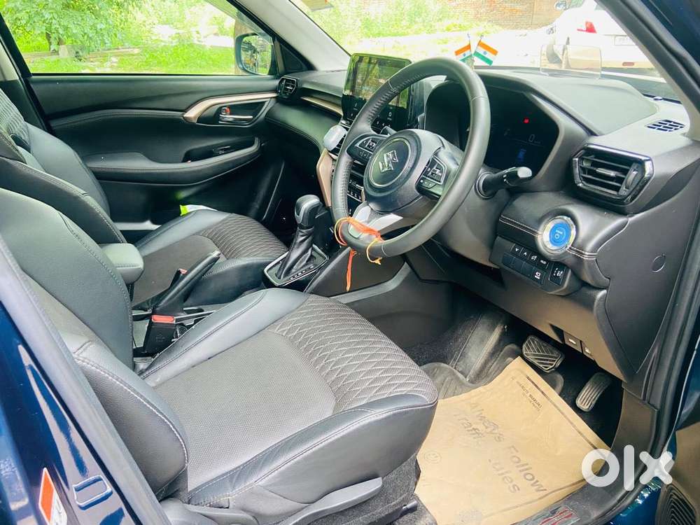 Maruti Suzuki Grand Vitara 1.5 Alpha Smart Hybrid At, 2023, Petrol