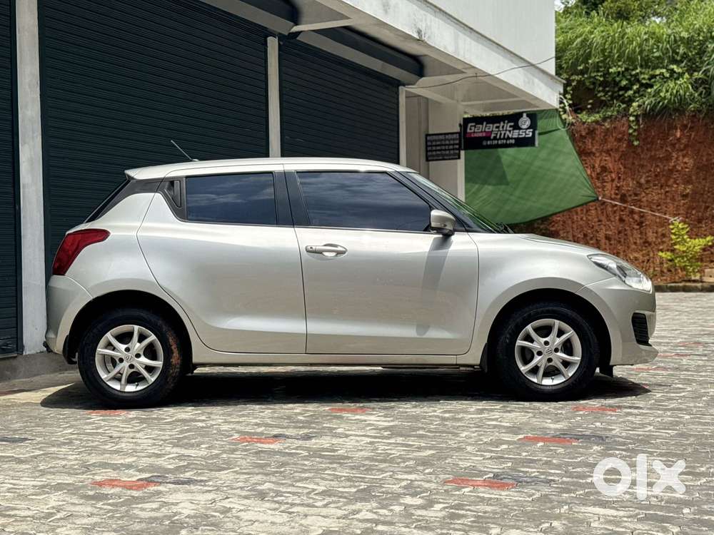 Maruti Suzuki Swift Vvt Vxi, 2021, Petrol