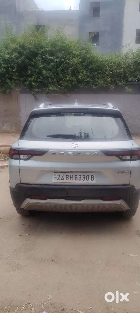 Maruti Suzuki Brezza Zxi At (petrol) &ndash; Single Owner &ndash; Sunroof