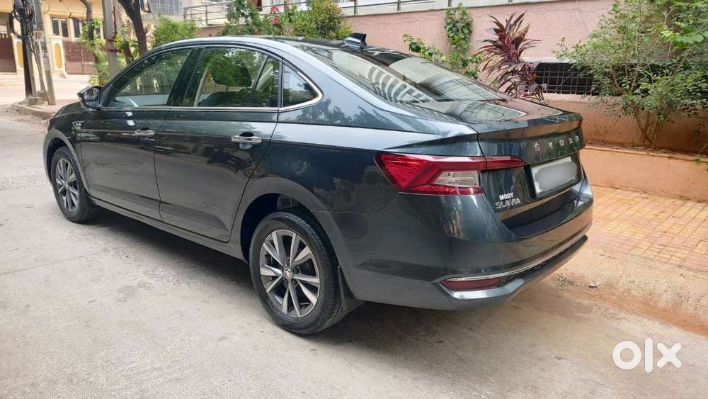 Skoda Slavia 1.0 Tsi Style At, 2022, Petrol