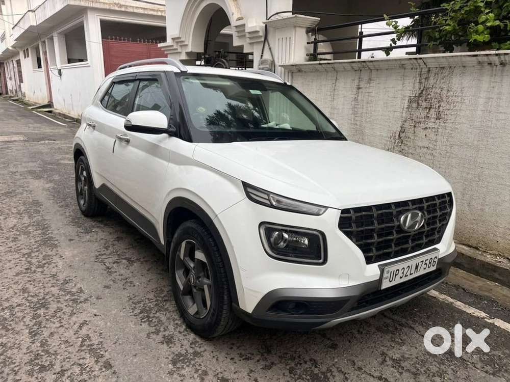 Hyundai Venue Diesel Well Maintained