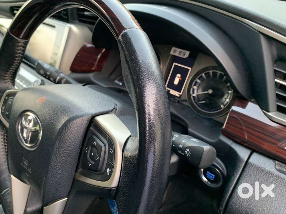 Toyota Innova Crysta 2.4zx 2017 - Only 55,000 Kms  Bronze  Excellent