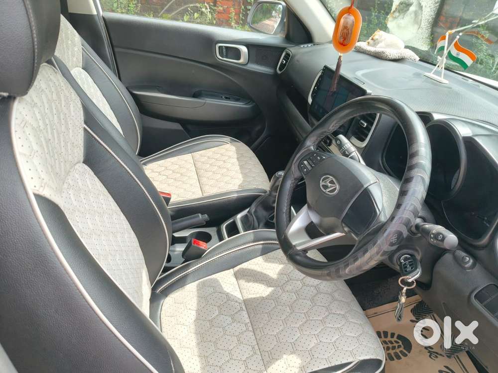 Hyundai Venue 2021 Petrol Car