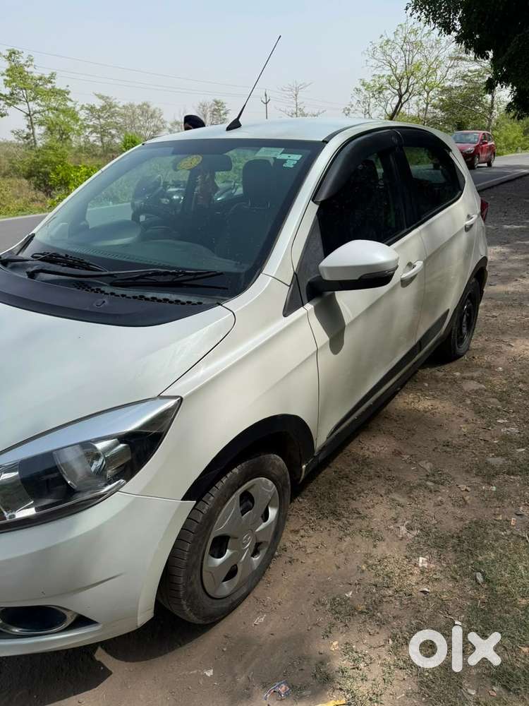 Tata Tiago Petrol 2017
