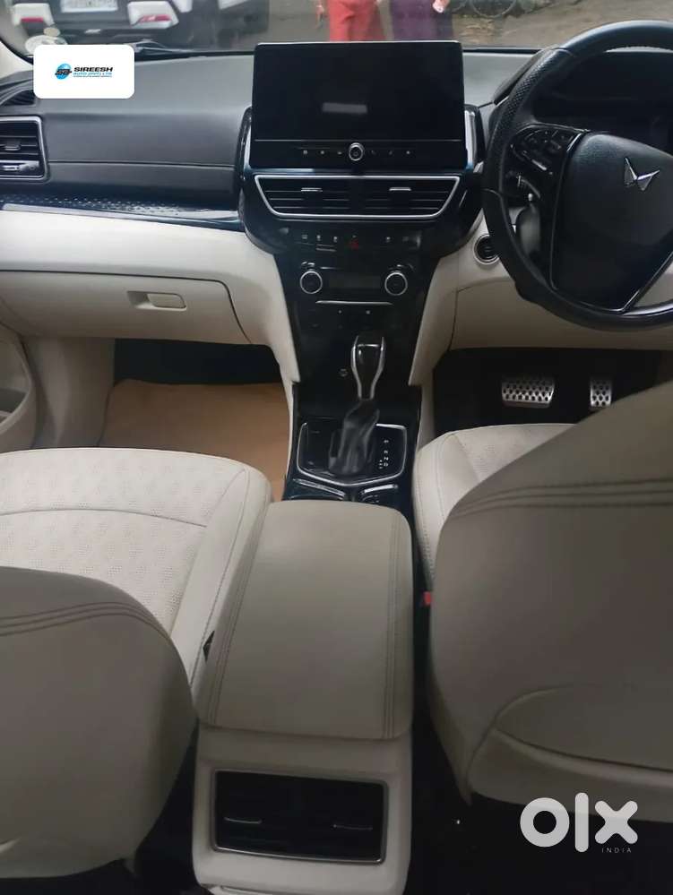 Mahindra Xuv 3xo Ax7l 1.2 Petrol At (pg), 2024, Petrol