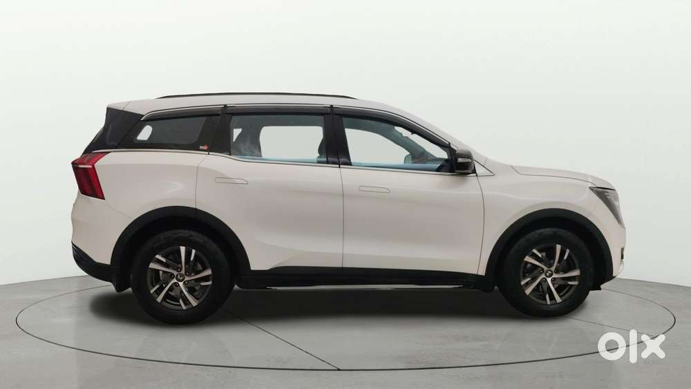 Mahindra Xuv700 2.2 Ax 5 Diesel At 7 Str, 2022, Diesel