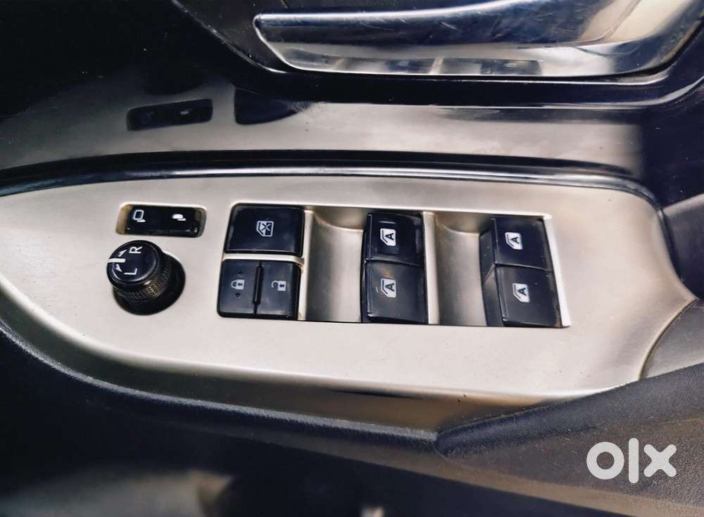 Toyota Innova Crysta 2.8 Z, 2017, Diesel