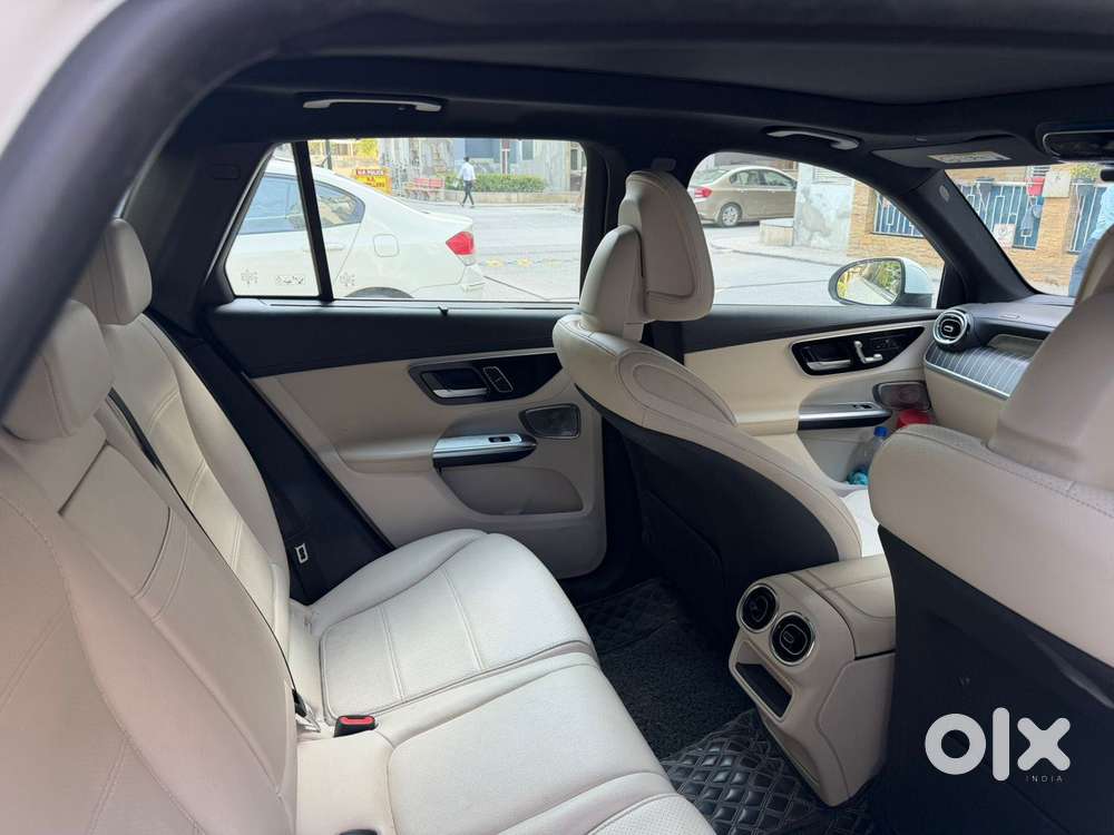 Mercedes-benz Glc Class 300 Celebration Edition, 2023, Petrol