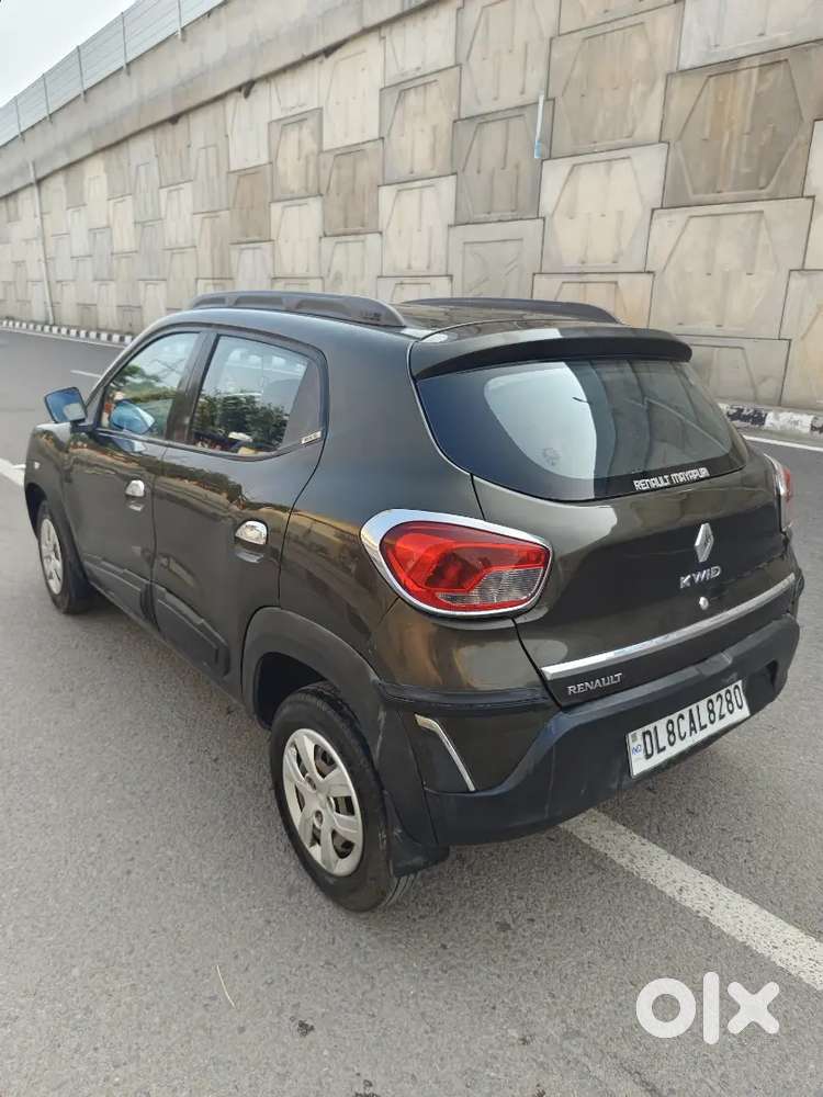 Renault Kwid 2016 Model Petrol Car.