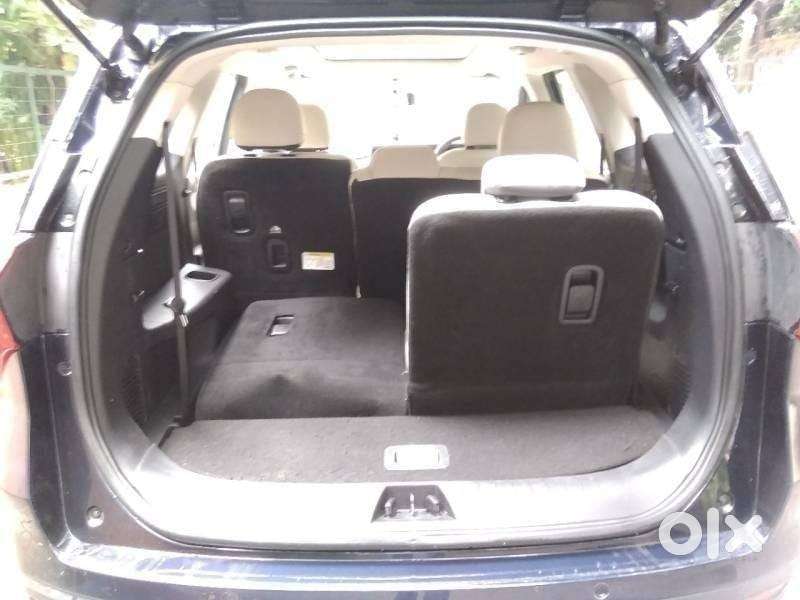 Mahindra Xuv700 2.0 Ax 5 Petrol Mt 7 Str, 2024, Petrol