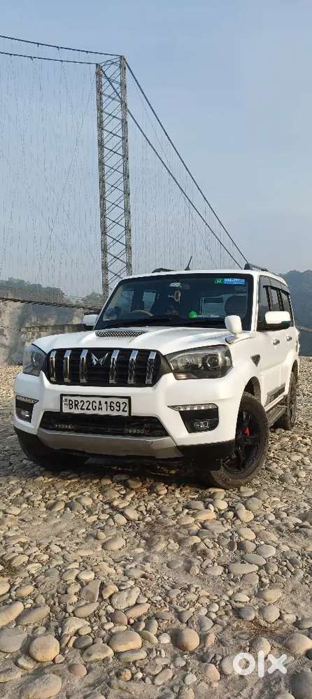 Mahindra Scorpio 2015 Diesel 200000 Km Driven