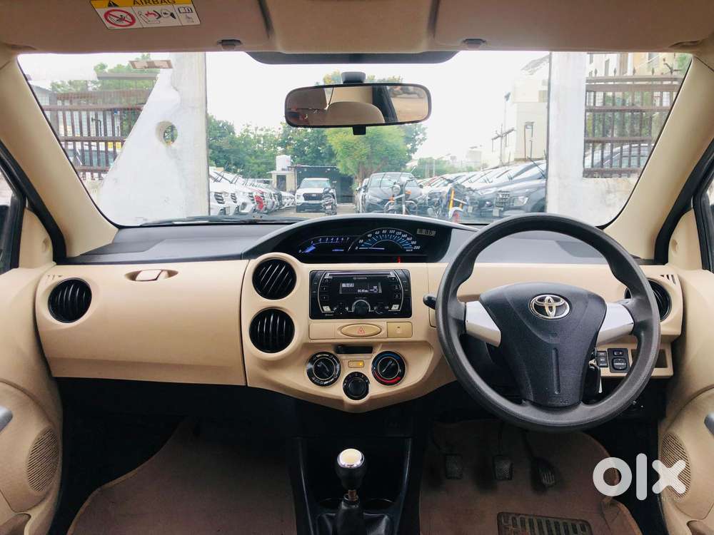 Toyota Etios 1.5 V, 2017, Petrol
