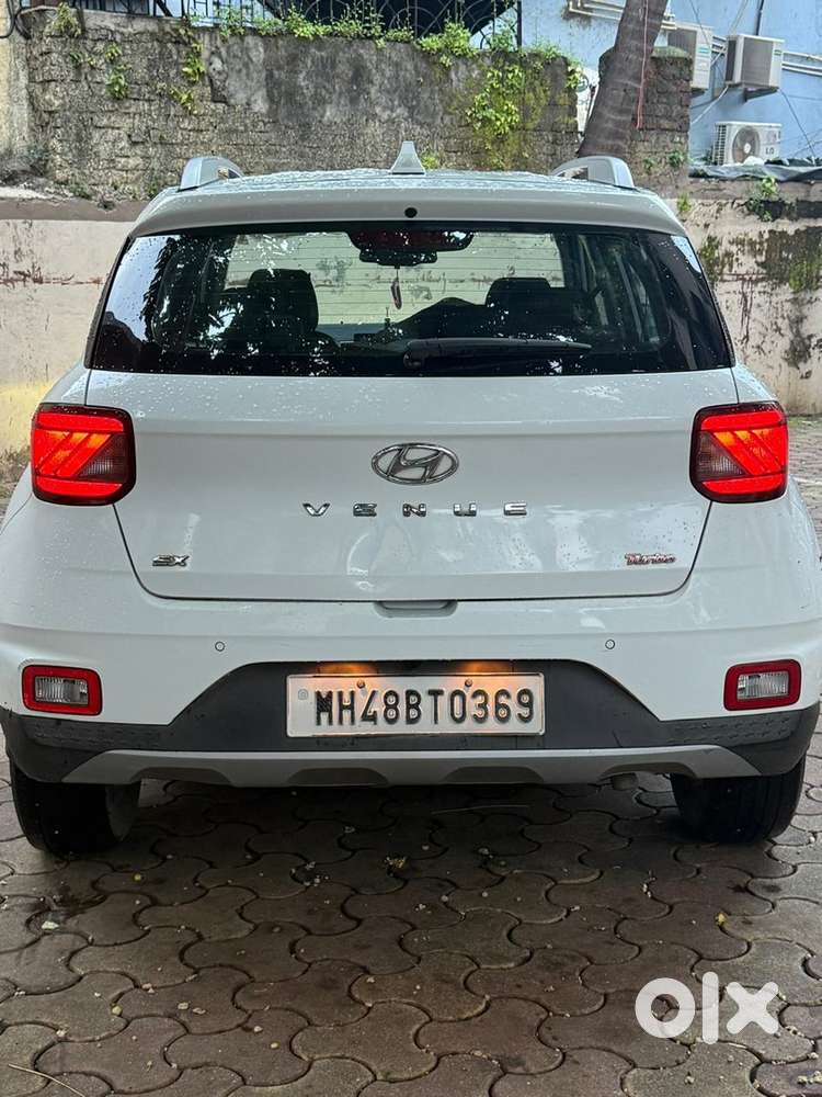 Hyundai Venue 2019 Petrol 44000 Km Driven