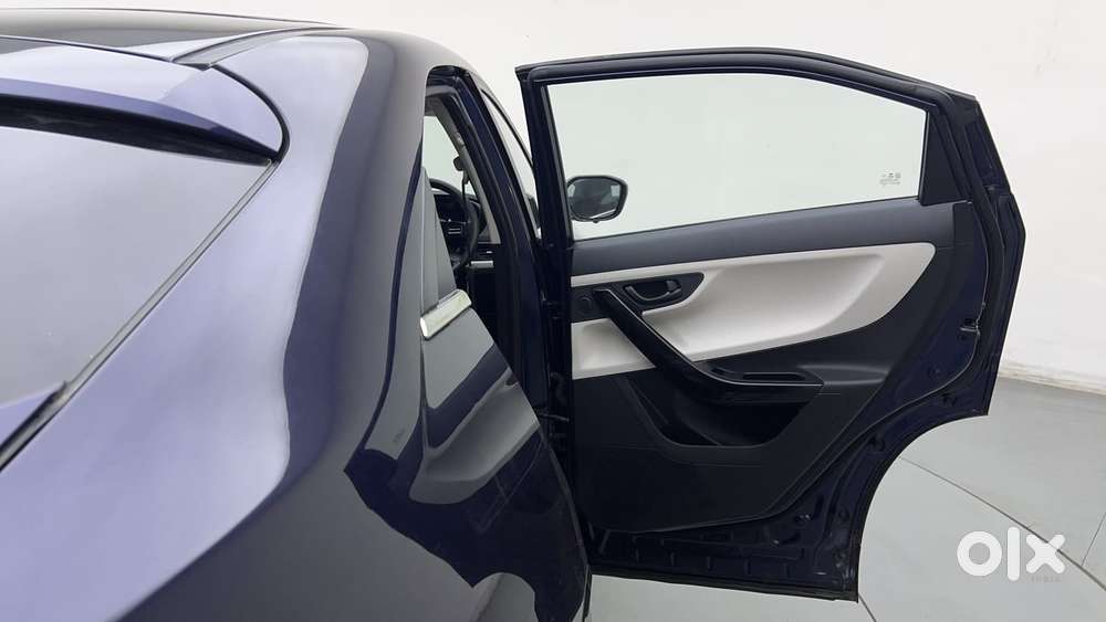 Tata Curvv Pure Plus S 1.2 Revotron Petrol 7dca, 2025, Petrol