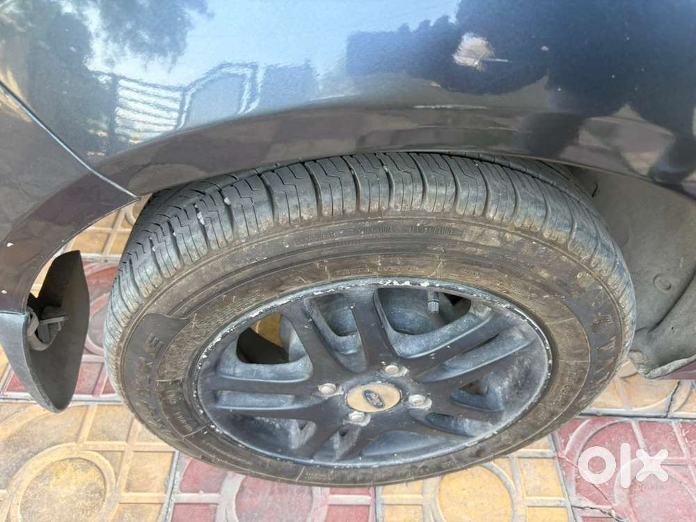 Diesel Complete Showroom Track