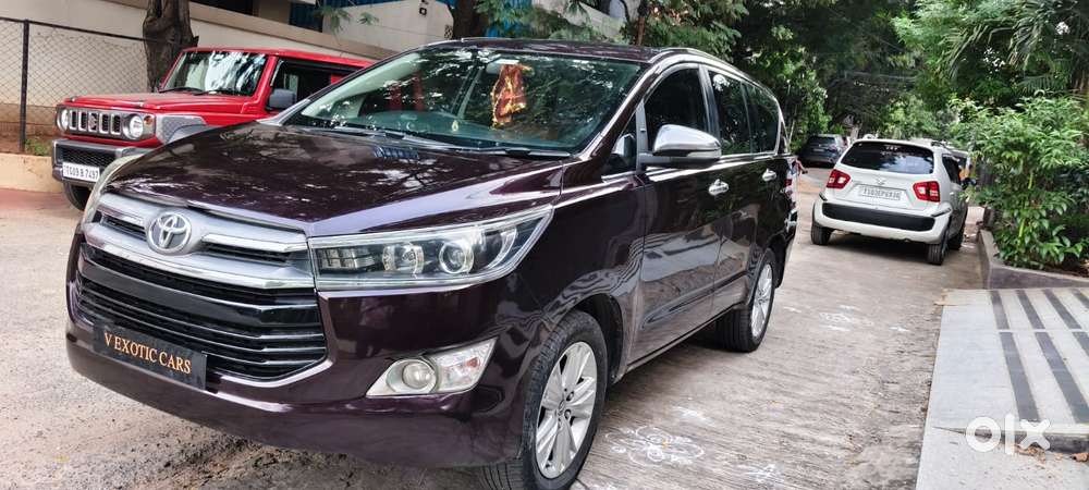 Toyota Innova Crysta 2.8z Automatic, 2016, Diesel