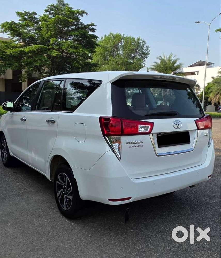 Toyota Innova Crysta 2.4 V 7 Str, 2022, Diesel