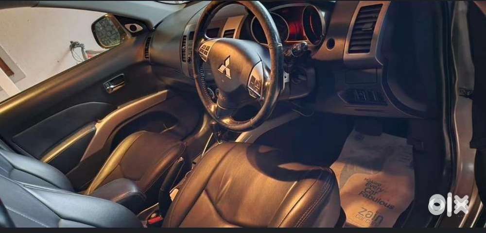 Mitsubishi Outlander 2009 Petrol Well Maintained