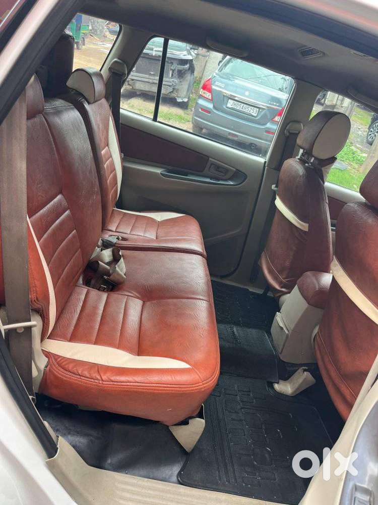 Toyota Innova 2.5 G (diesel) 7 Seater, 2014, Diesel