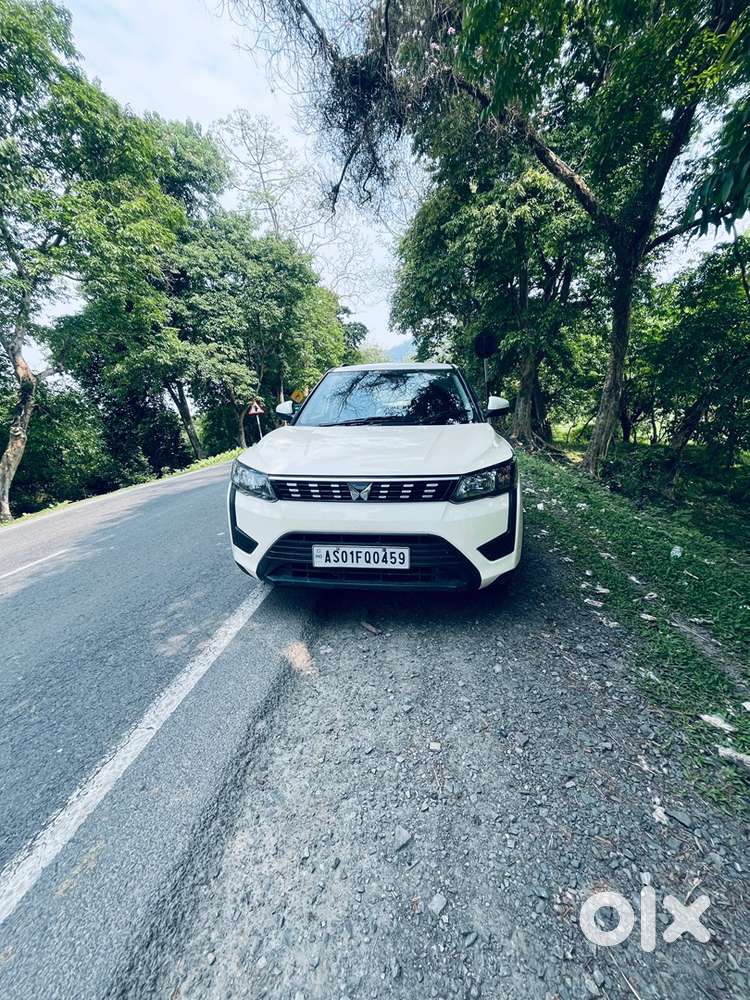 Mahindra Xuv300 Turbosport 2023 Petrol Well Maintained