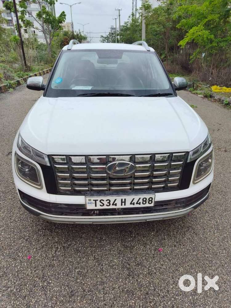 Hyundai Venue 1.2 S (o), 2022, Petrol