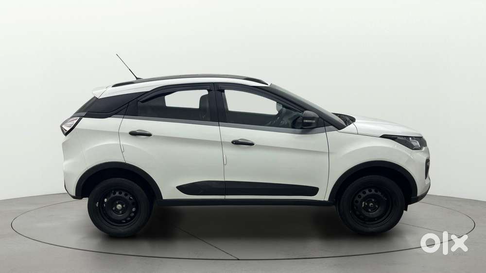 Tata Nexon 1.5 Revotorq XMA AMT, 2021, Petrol