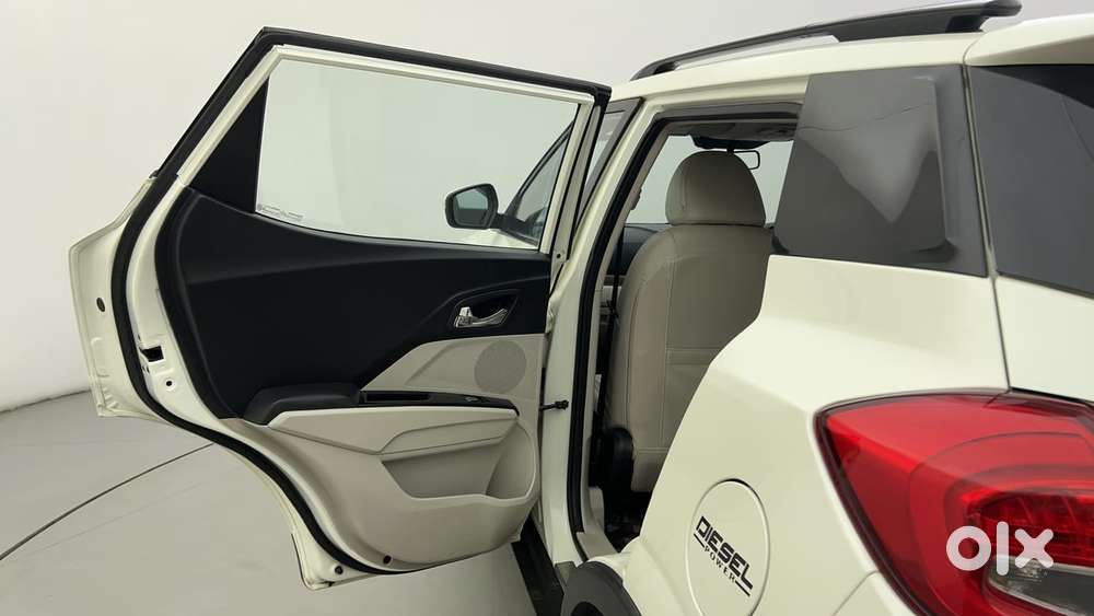 Mahindra Xuv300 W8 Diesel, 2022, Diesel