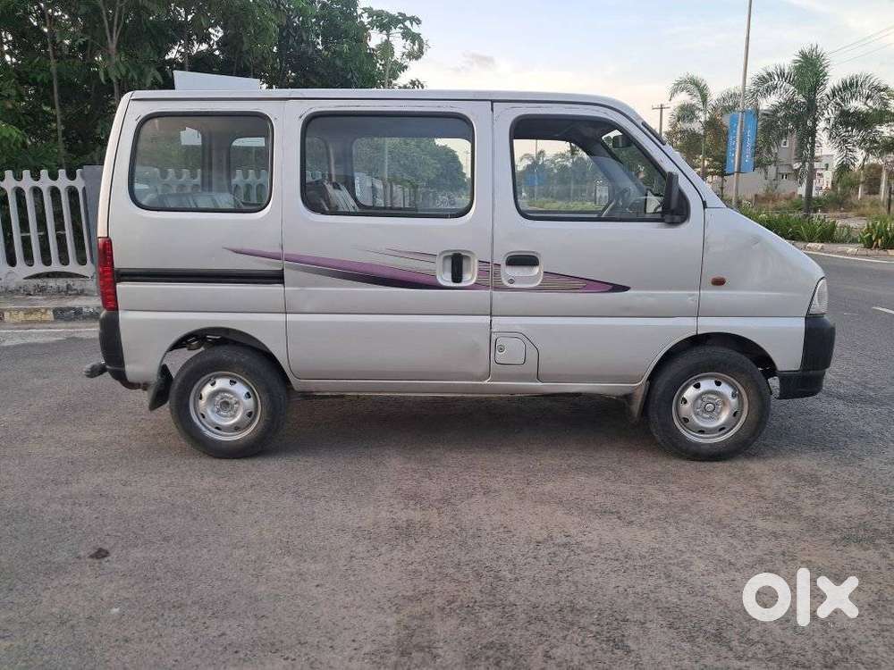 Maruti Suzuki Eeco 5 Seater Ac, 2017, Petrol