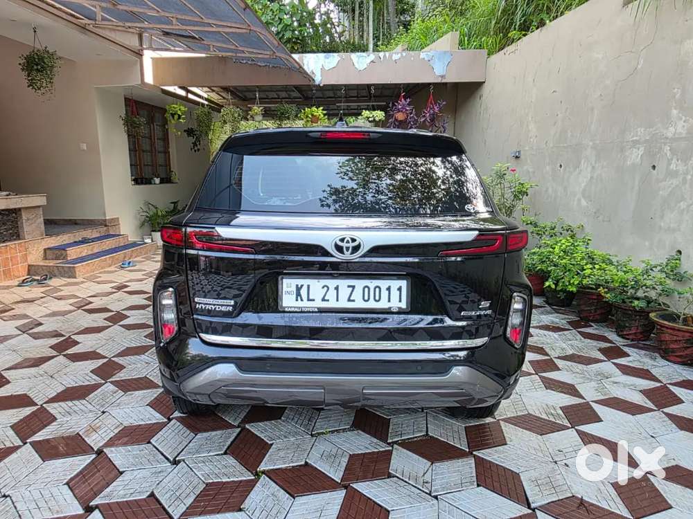 Toyota Urban Cruiser Hyryder 2023 Petrol 22560 Km Driven