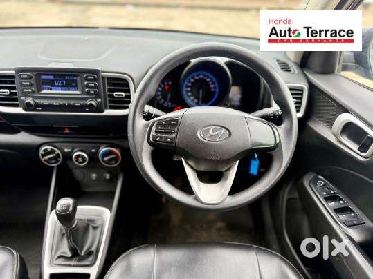 Hyundai Venue 1.2 S Plus, 2020, Petrol