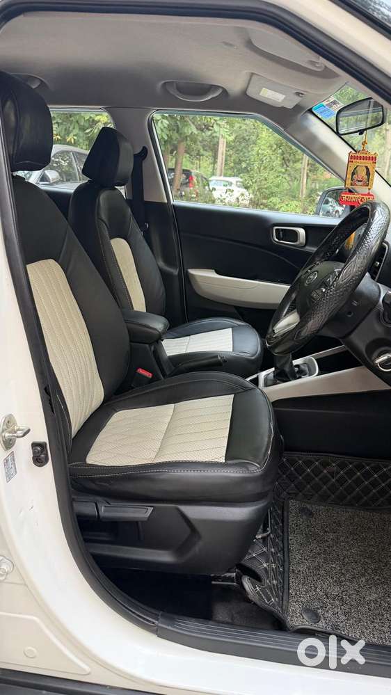 Hyundai Venue 1.2 S (o), 2022, Petrol