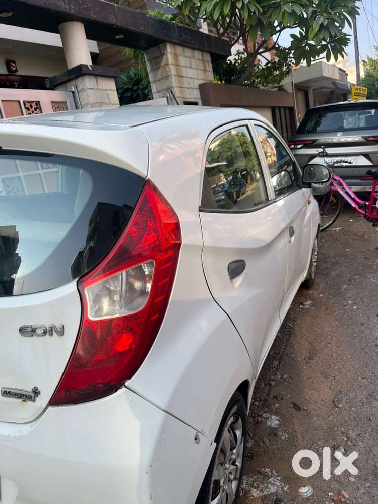 Hyundai Eon Magna 2013 Petrol