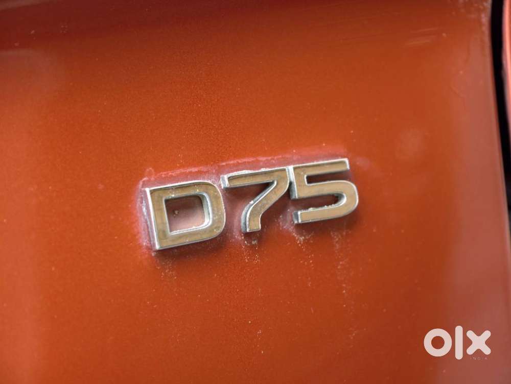 Mahindra Kuv 100 K8 5str, 2017, Diesel