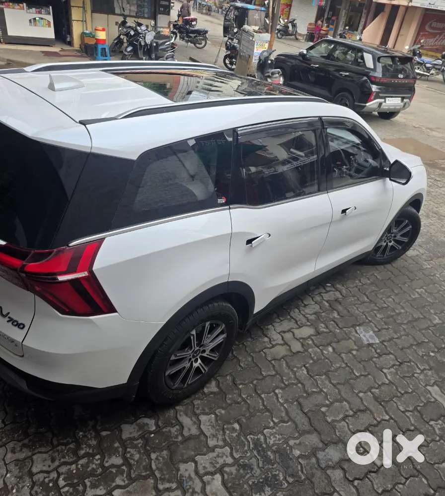 Mahindra Xuv700 2023 Diesel Well Maintained