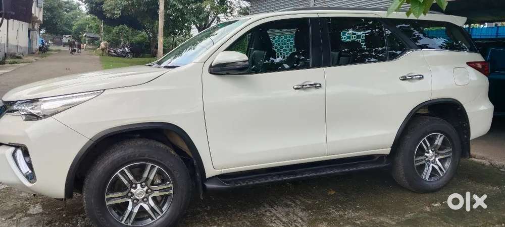 Toyota Fortuner Legender 2020