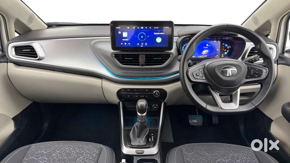 Tata Altroz Xza Plus (o) (s), 2024, Petrol