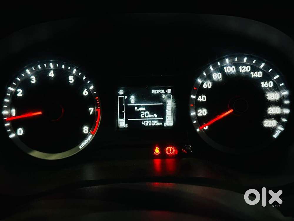 Hyundai Aura 2022 Cng & Hybrids Well Maintained