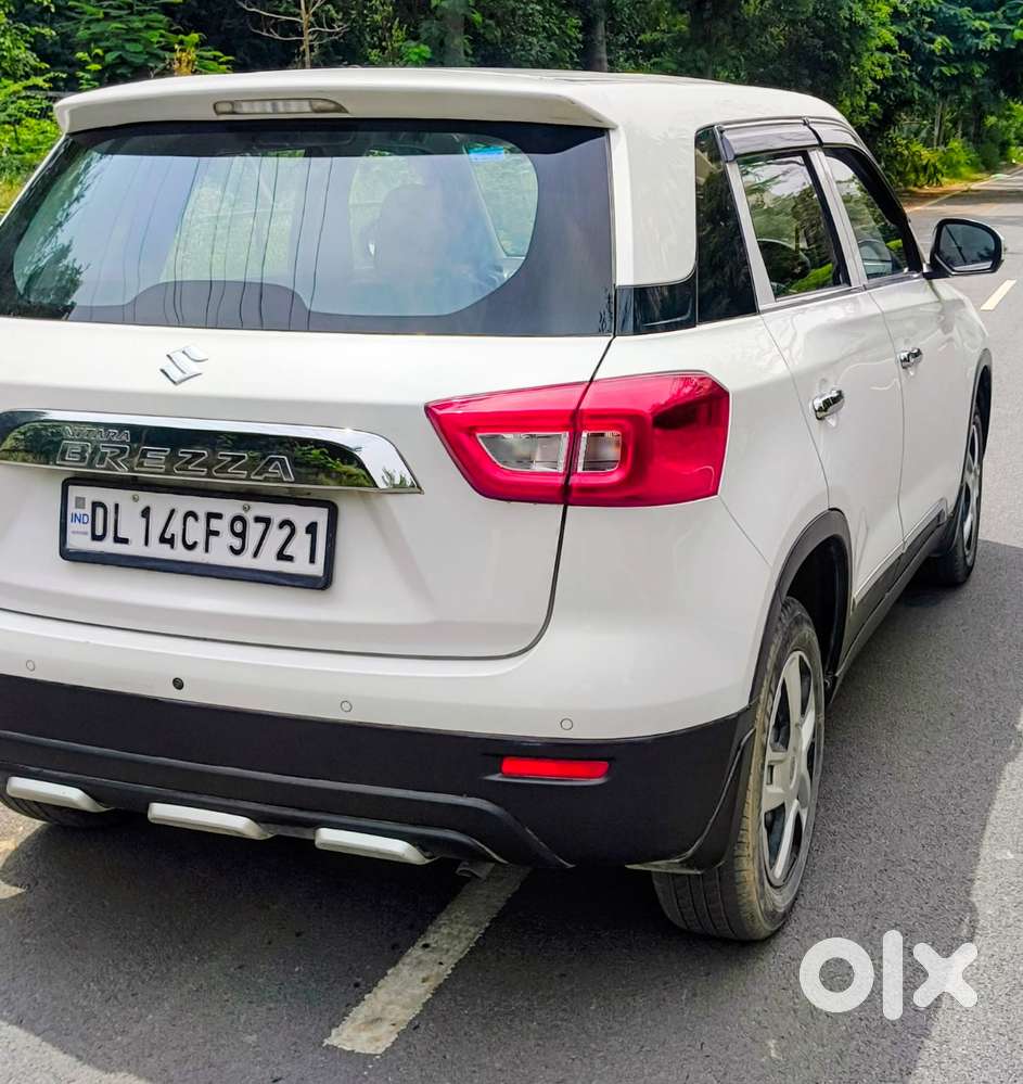 Maruti Suzuki Brezza 1.5 Lxi Smart Hybrid, 2022, Petrol