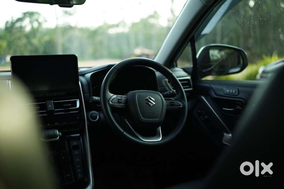 Maruti Suzuki Invicto Alpha Plus 7str, 2024, Electric