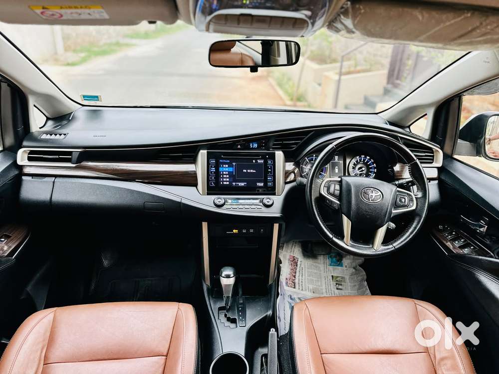 Toyota Innova Crysta 2.8z Automatic, 2018, Diesel