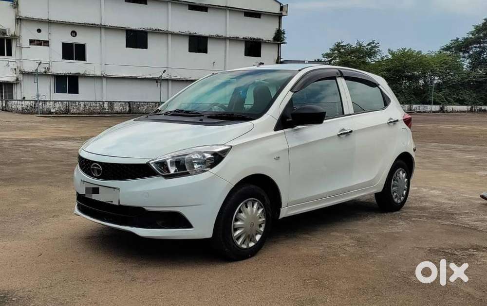 Tata Tiago 1.2 Revotron Xt (o), 2018, Petrol