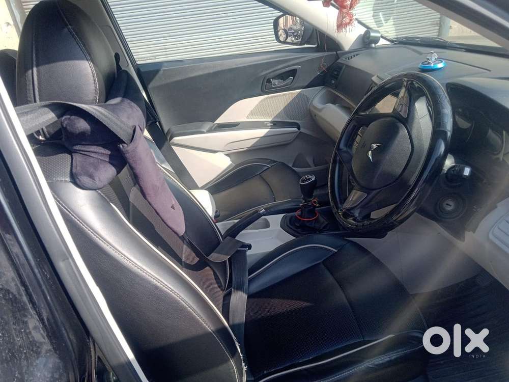 Mahindra Xuv300 2023 Diesel Well Maintained