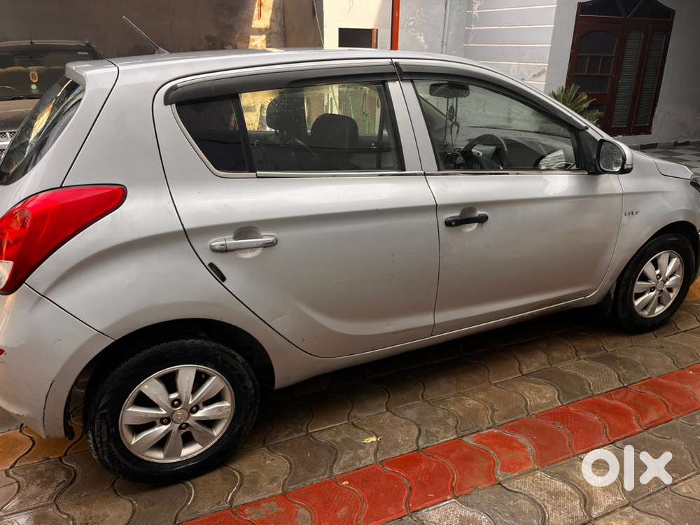 Hyundai I20 2013 Cng & Hybrids 145000 Km Driven