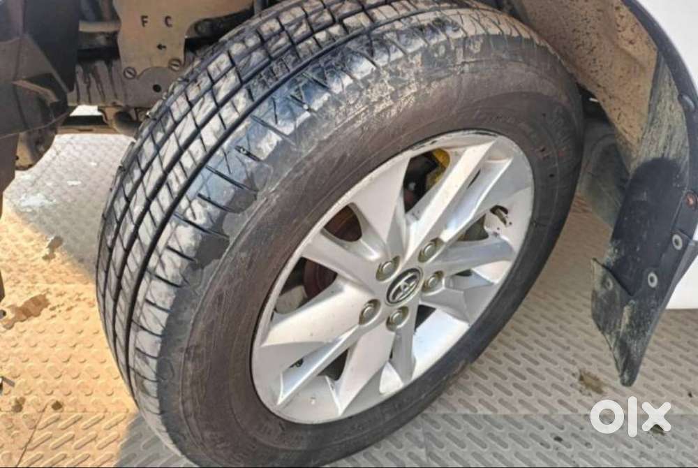 Toyota Innova Crysta 2.4 Gx Mt, 2018, Diesel