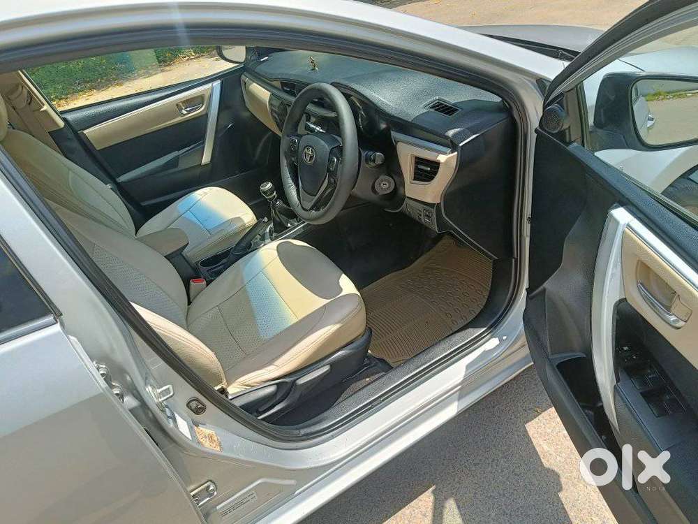 Toyota Corolla Altis 1.8g Limited, 2015, Petrol